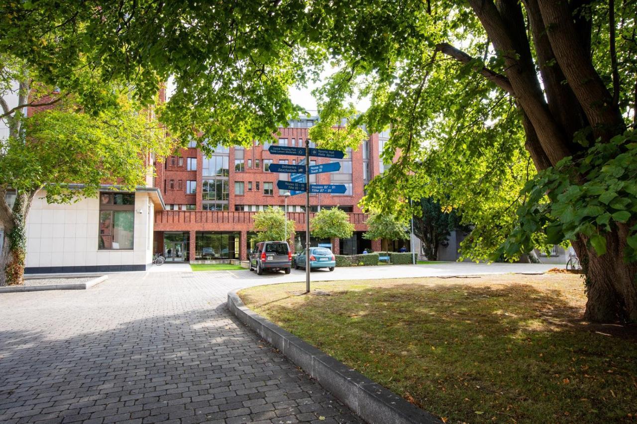 Trinity Hall - Suburban Accommodation Dublin Dış mekan fotoğraf